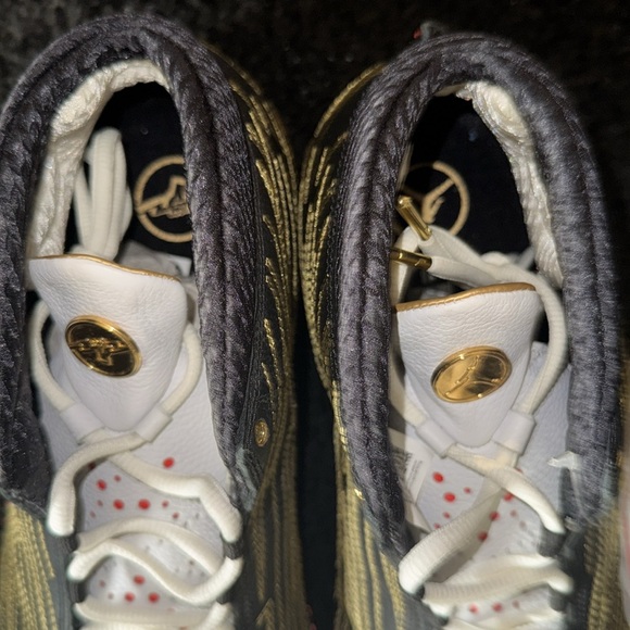 New Jordan 23 Titan. Sz.18M. No box. Extra laces - Picture 4 of 8